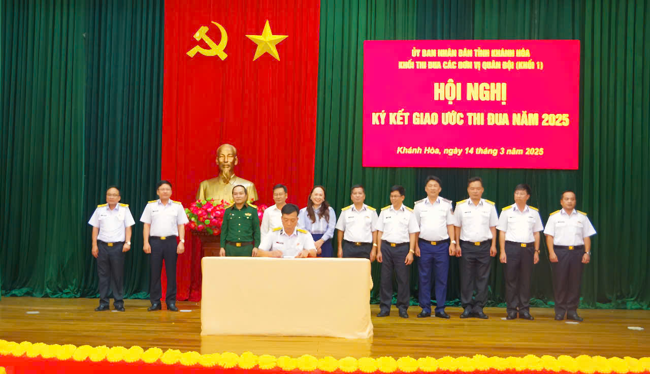 Hội nghị Ký kết giao ước thi đua Khối thi đua các đơn vị quân đội đóng quân trên địa bàn tỉnh làm công tác dân vận (Khối 1)